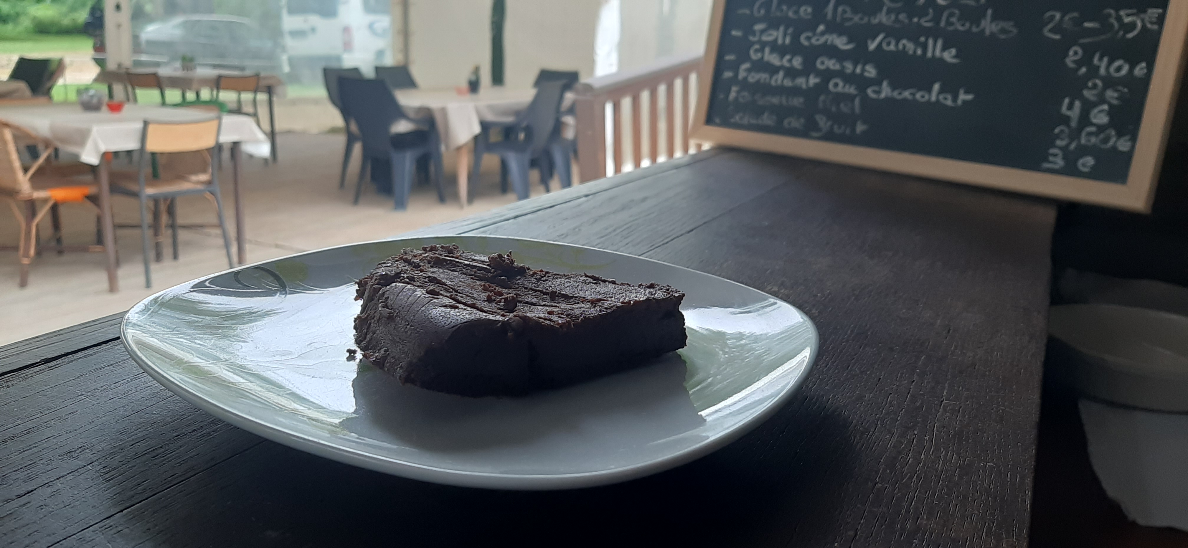 Photo d'une assiette contenant un Fondant au Chocolat